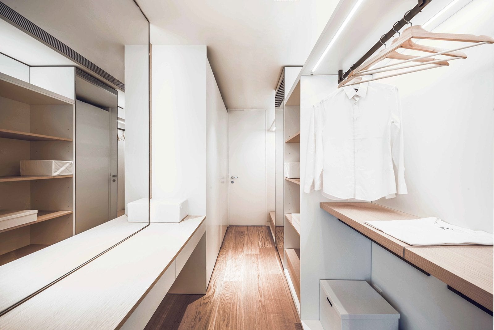 Furnished Apartment · 03