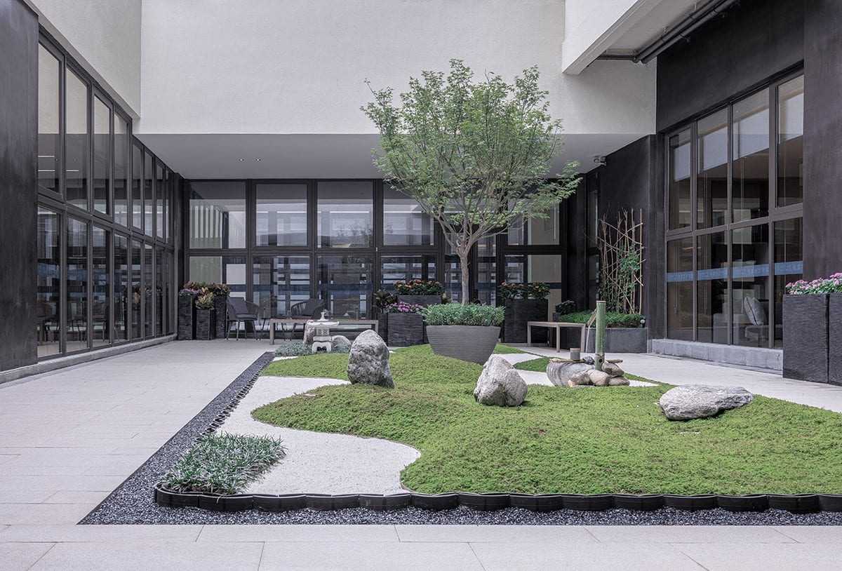 Private Club · 04