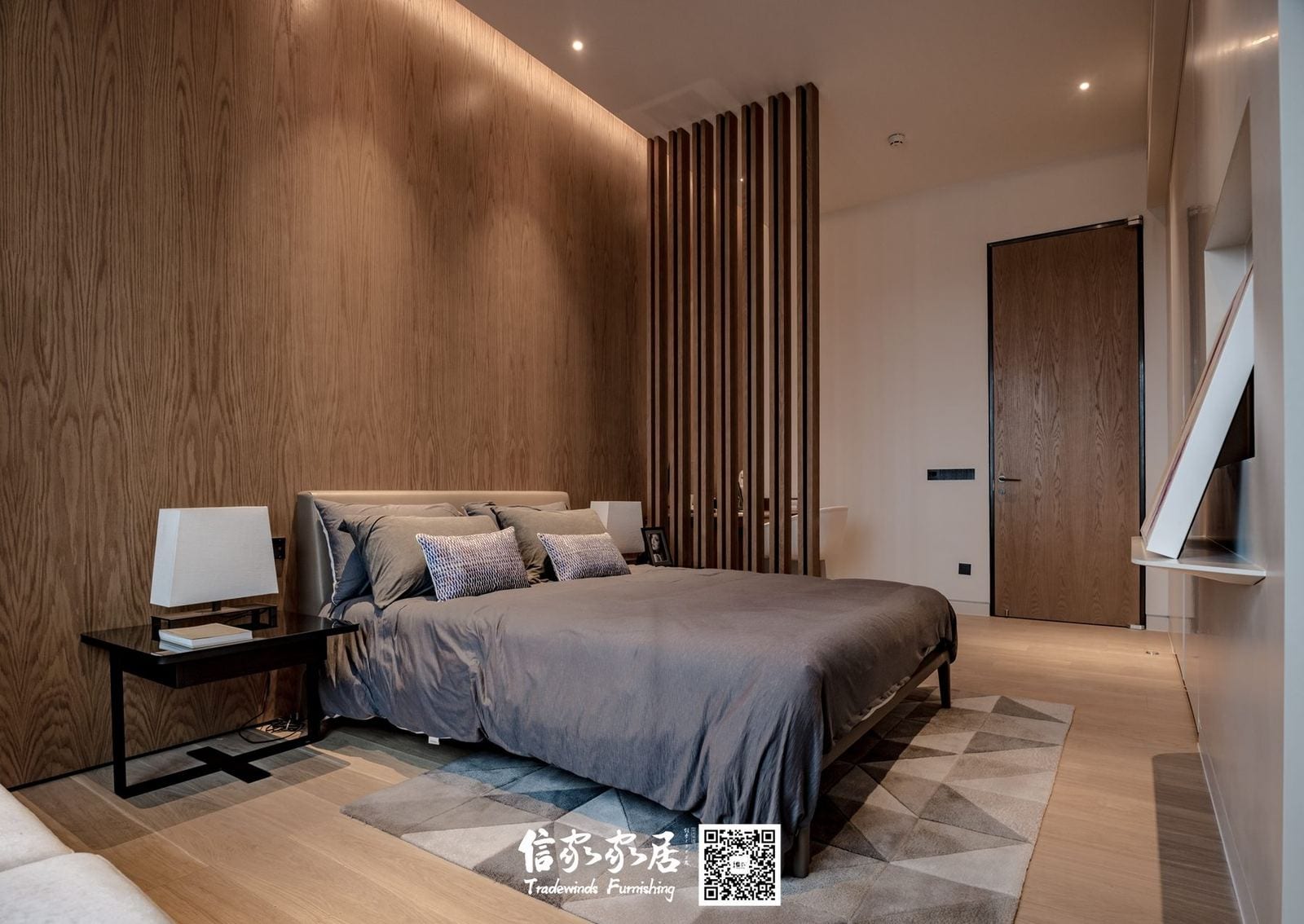 Mockup Room · 11
