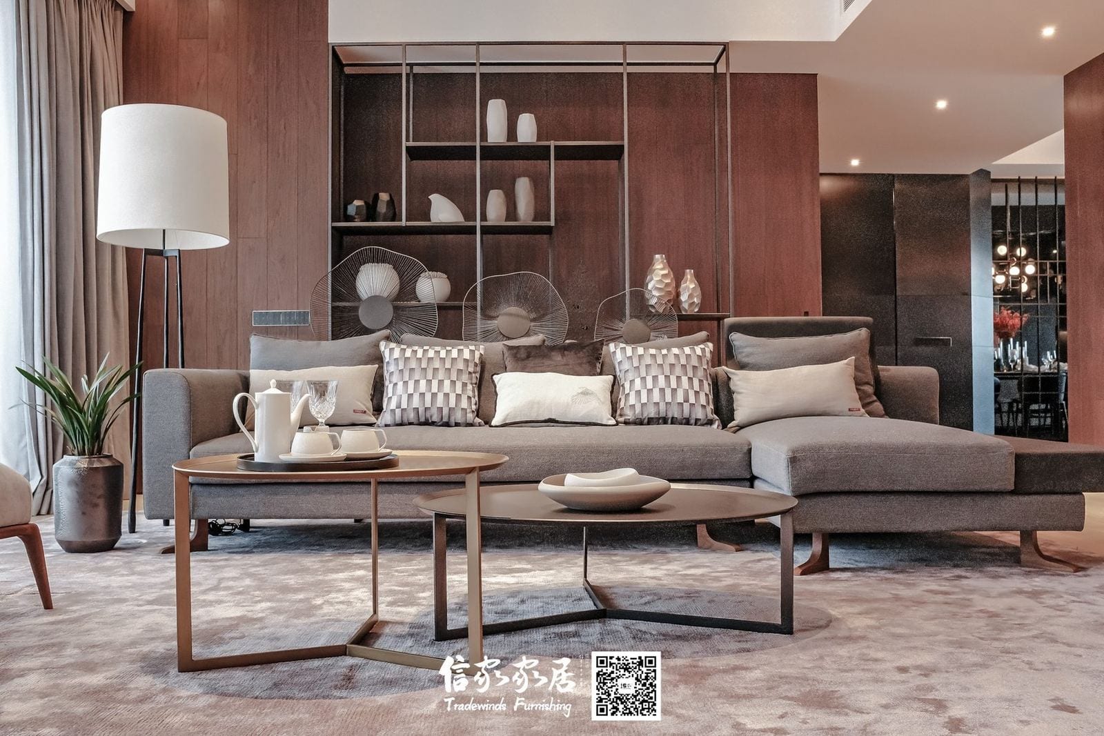 Mockup Room · 14